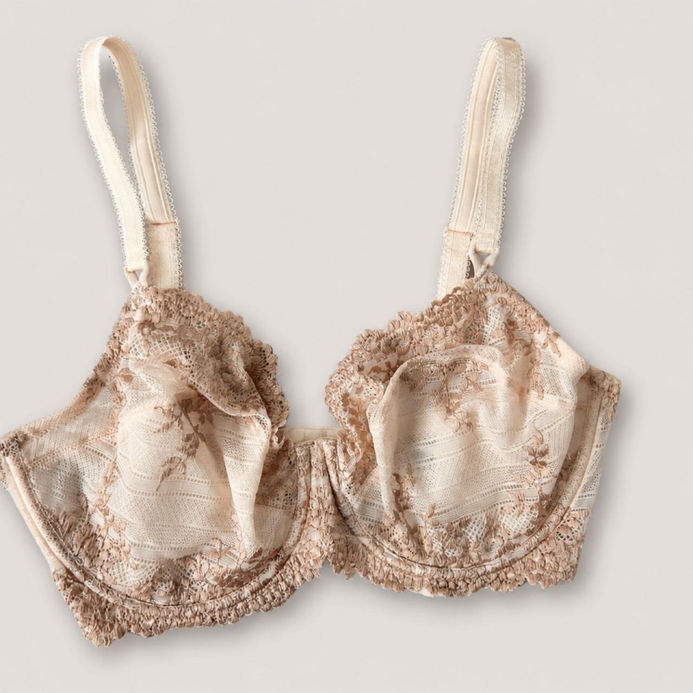 Wacoal embrace lace bra 36DD nude/tan/sand/ivory underwire unlined 65191 new